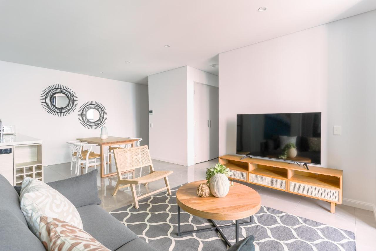 Sea View Beachfront Apartment In Surfers Gold Coast Exterior foto
